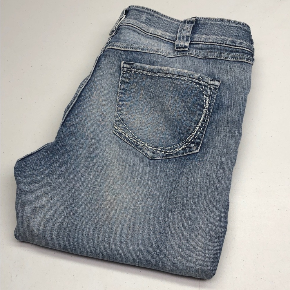 BRODY MID-RISE BOOTCUT JEANS 32x33 ⭐️